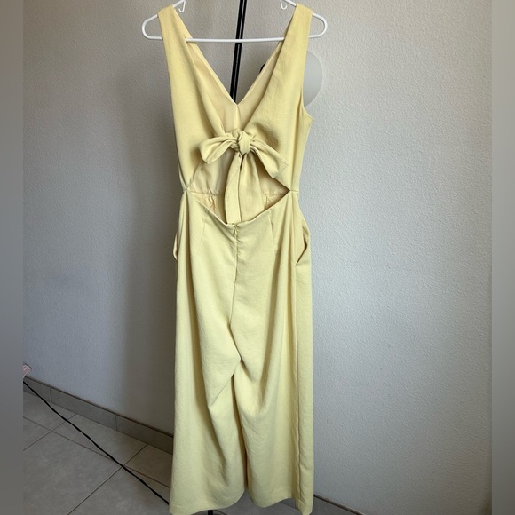 Aritzia Wilfred Coulement Open Back Jumpsuit Lemon Meringue. Size 4 - Picture 4 of 16
